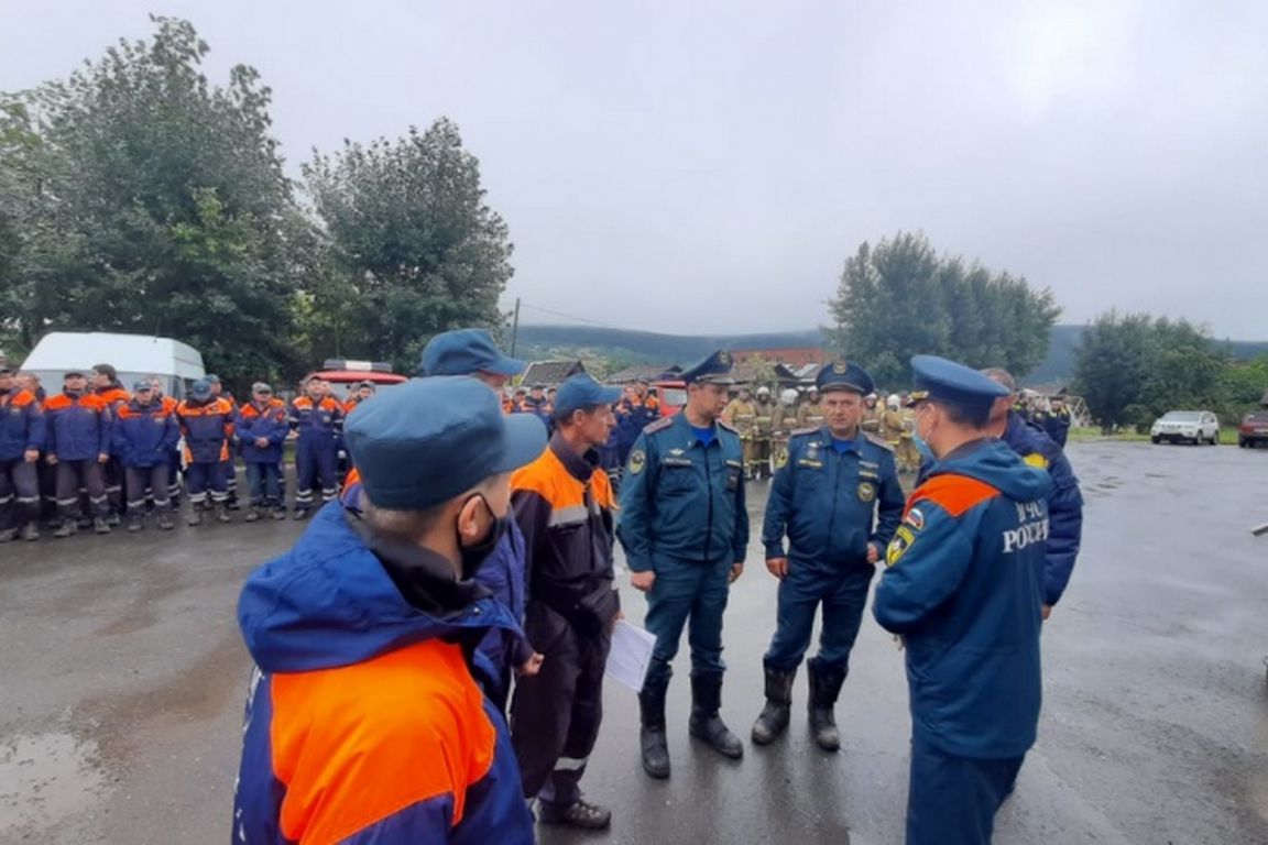 Ситуацию в Нижних Сергах губернатор взял под личный контроль - «Уральский  рабочий»